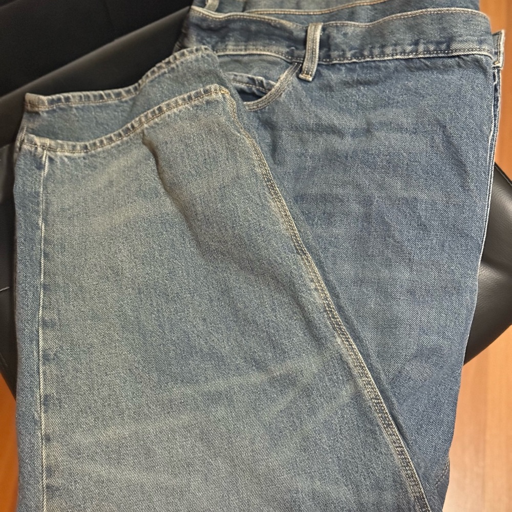 Old Navy Women's wide leg to taper ankle Jeans - Classic Blue